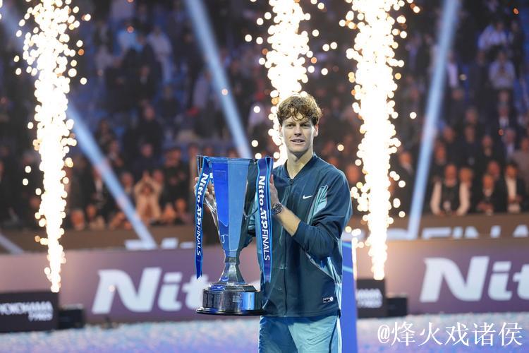 辛纳胜出锁定小组头名 提前挺进ATP年终总决赛半决赛 辛纳胜出锁定小组头名 提前挺进ATP年终总决赛半决赛